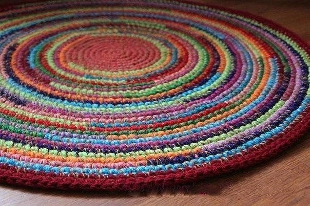 Wonderful DIY Crochet Rug From Old T-shirt