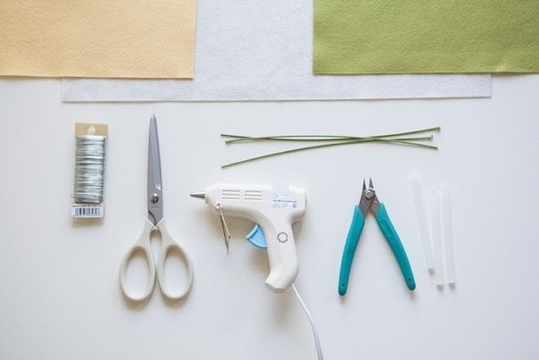 DIY Felt Calla Lily