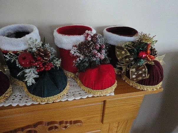 DIY Plastic Bottle Santa Boots Holder Tutorial