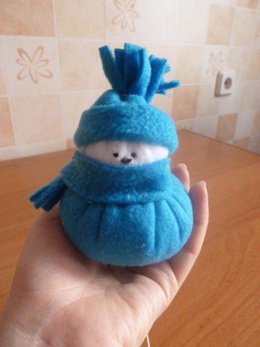 How to Make a Felt Snowman