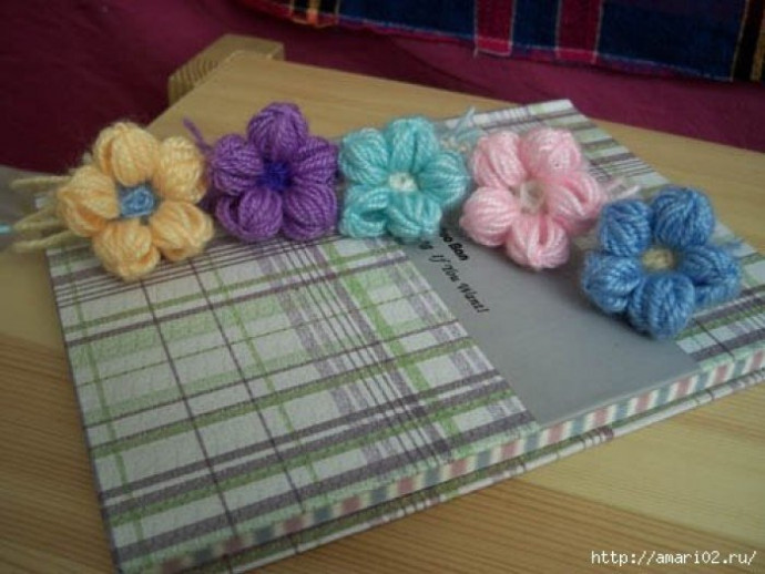 Yarn Flowers without Knitting or Crochet