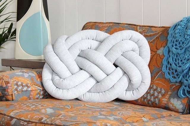 How To Make A DIY Knot Pillow