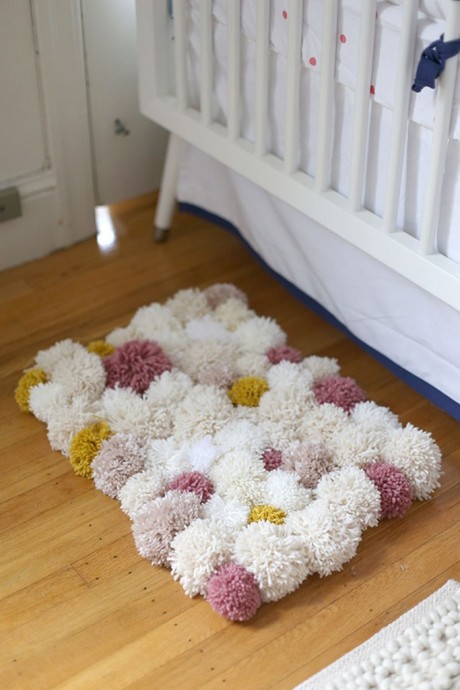 DIY EASY POM POM RUG